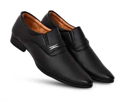 Black Solid casuals For Men